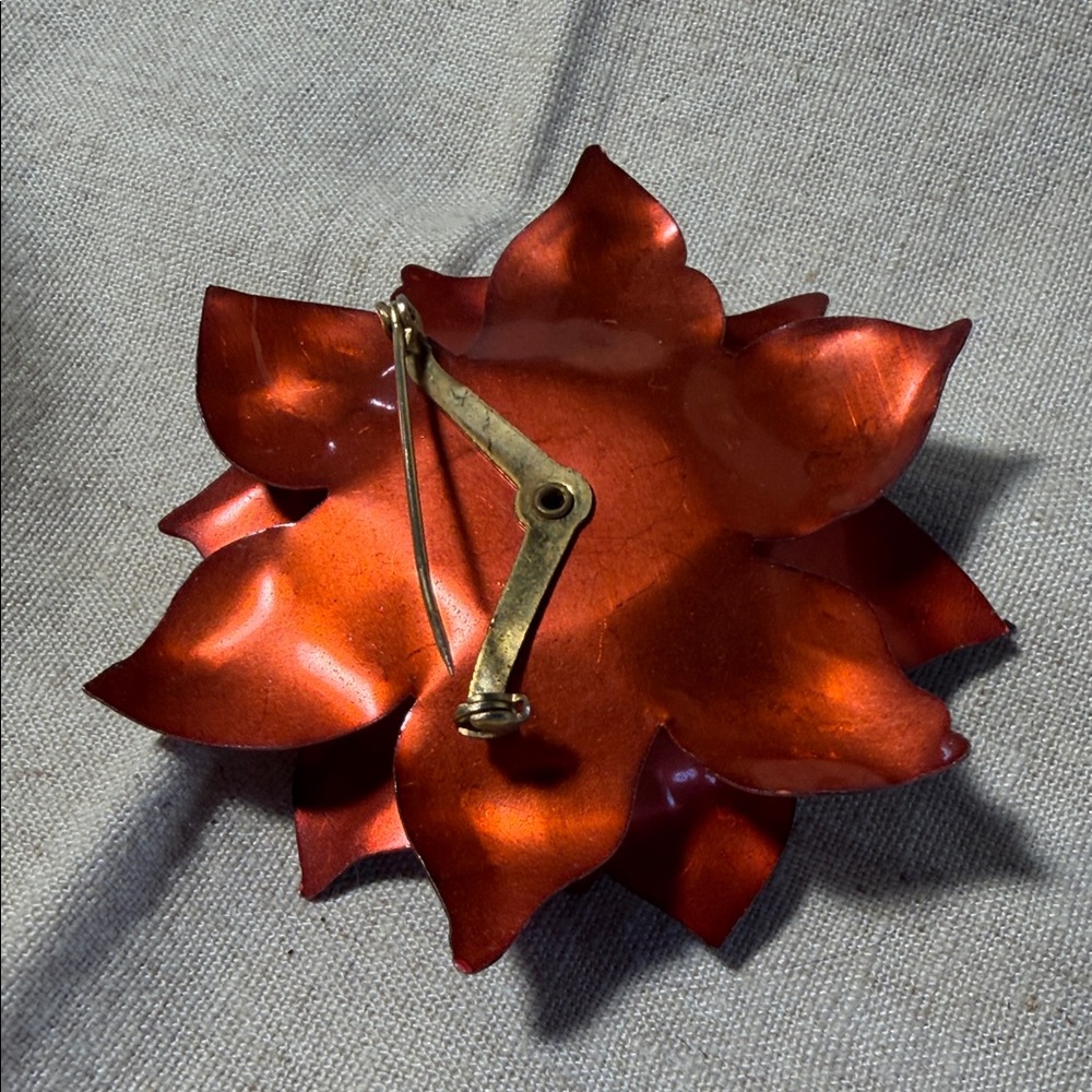 Orange Metal Flower with Brown Accents Flower Power Brooch - Picture 4 of 4